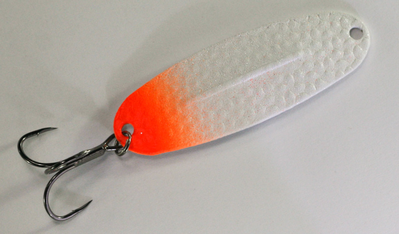 Зимние форелевые блесна. Блесна Trout Blade Willy 8гр. Блесна Trout Blade Willy 8гр цвет s02. Форелевые блесна Вильямс Триколор. Траут Бейтс блесна.